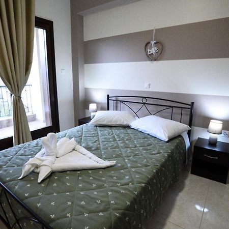 San Giorgio Luxury Apartments Ієрісос Екстер'єр фото