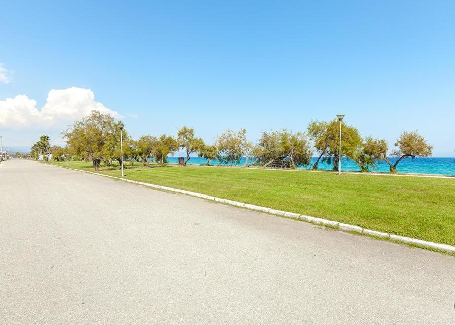 San Giorgio Luxury Apartments Ієрісос Екстер'єр фото